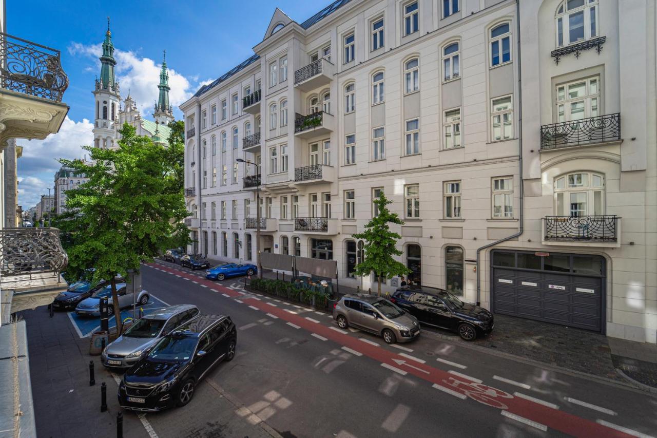 Apartament Plac Zbawiciela Spacious - Location, Metro 200m, 53m2 - By Rentujemy Warszawa